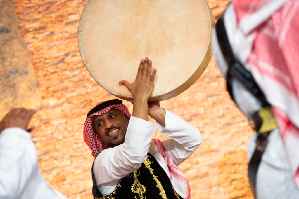 Live Traditional Music Experience