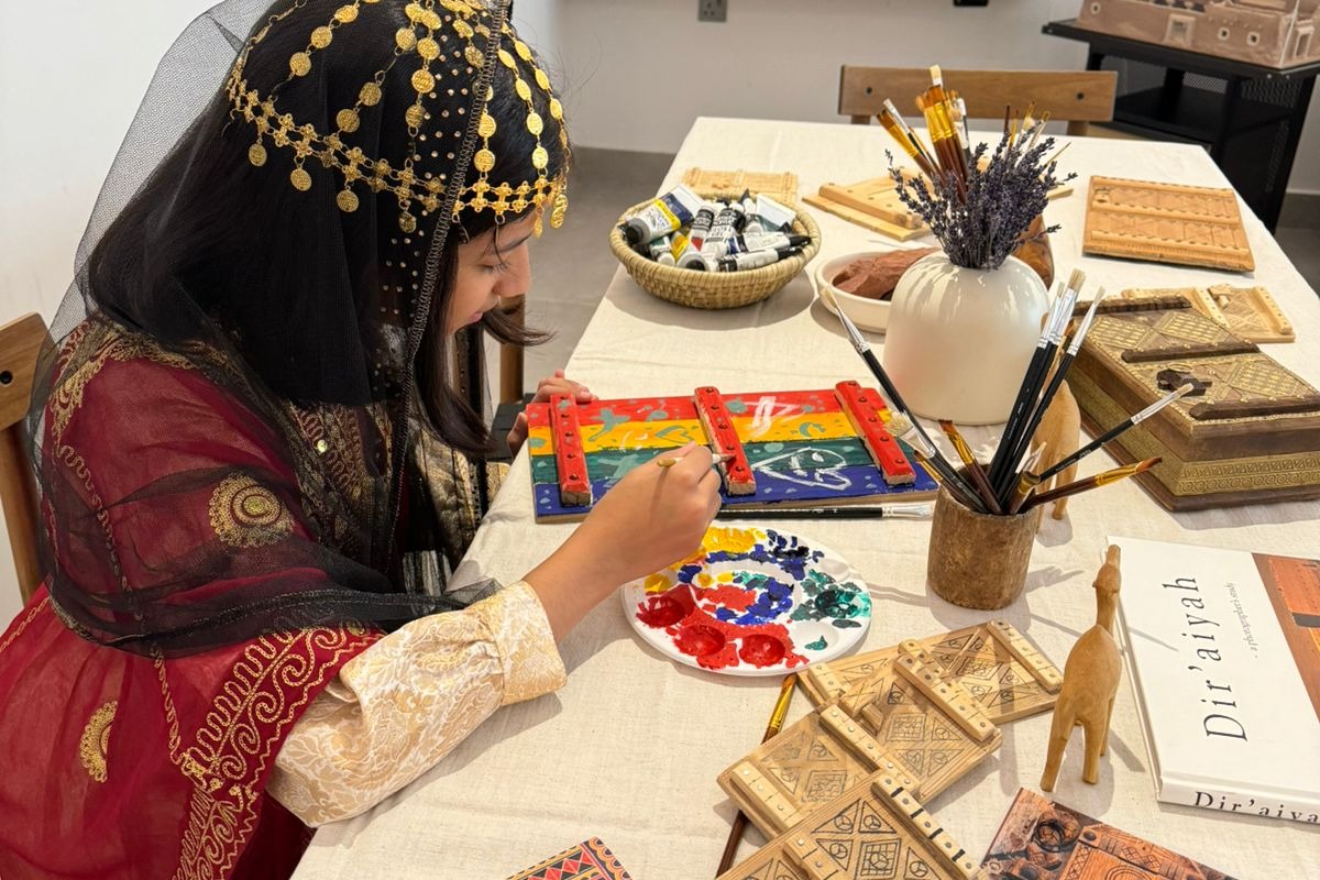 Coloring Traditional Najdi Doors